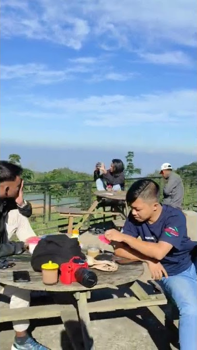 Kurangi gayamu.. bayaren utang mu su asuu..!!!