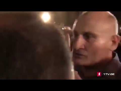 პარლამენტის წინ აქციაზე მცირე ინციდენტი მოხდა