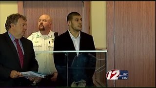 Hernandez Asks If Mom, Fiancee Can Attend Trial Hernandez Asks If Mom, Fiancee Can Attend Trial