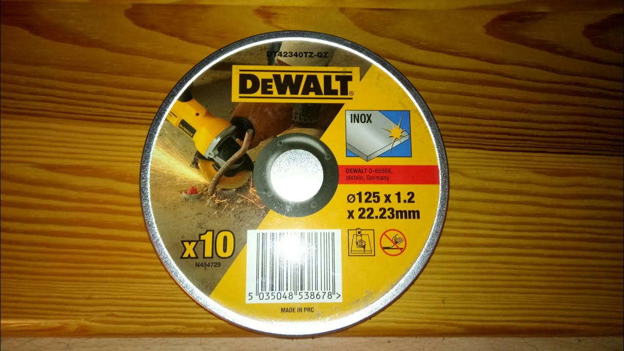 Makita 9558HNR with Dewalt DT42340TZ-QZ Cutting disc test - YouTube