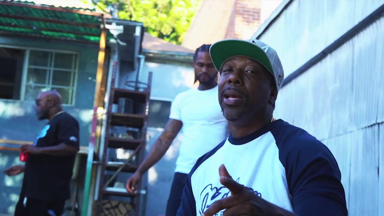 COURTED IN MC EIHT FT DAVE EAST & THE CHILL PROD BY HERMANATA