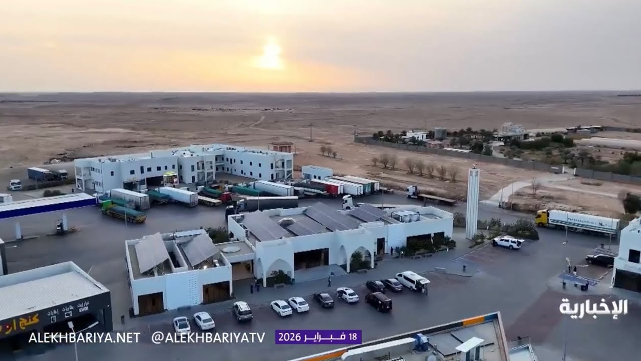 مسجد على الطريق السريع يعمل بالطاقة الشمسية