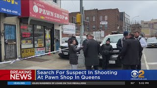 NYPD: Queens pawn shop worker shot in head during attempted robbery
