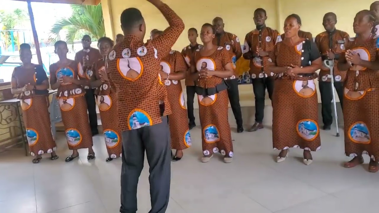 Msifuni Bwana Enyi Mataifa By M.B Syote || Live Performance na kwaya ya mtakatifu Martha 