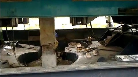 Ép cọc bằng máy Robot