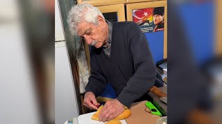 Ütü Tostu Bulan Ekipten Tostçu Tahsin Amca