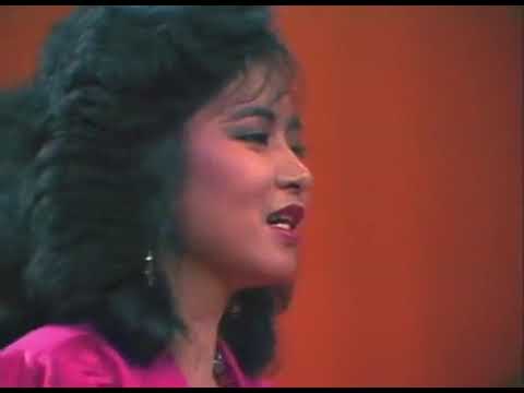 Nindy Ellesse - Naluri Seorang Wanita (Official Music Video) | Lagu Nostalgia Terbaik