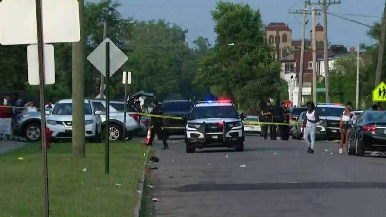 3 teens injured in shooting at Detroit youth football game - YouTube
