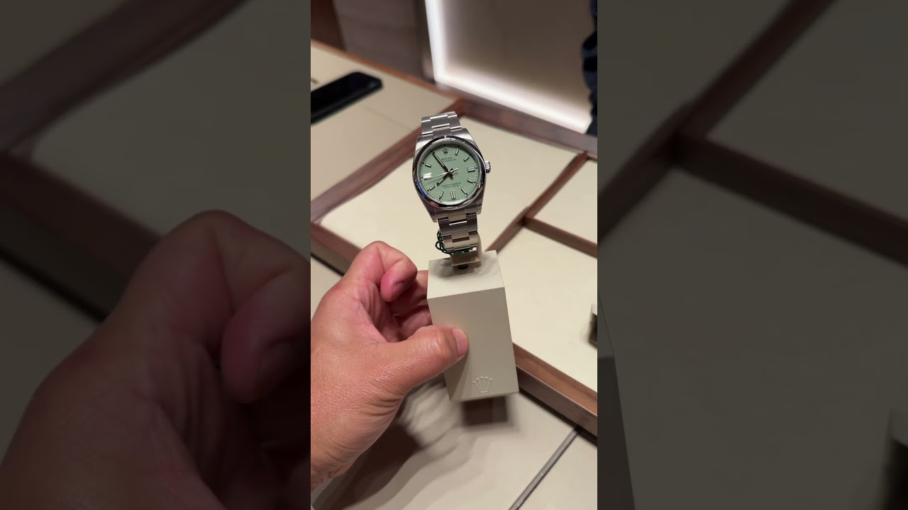 New Rolex Oyster Perpetual “Pistachio” — pure elegance and timeless style on the wrist 💚 