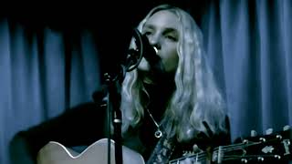 Kassi Valazza &#39;Watching Planes Go By&#39; - The Hotel Cafe, Los Angeles - 20 January 2023