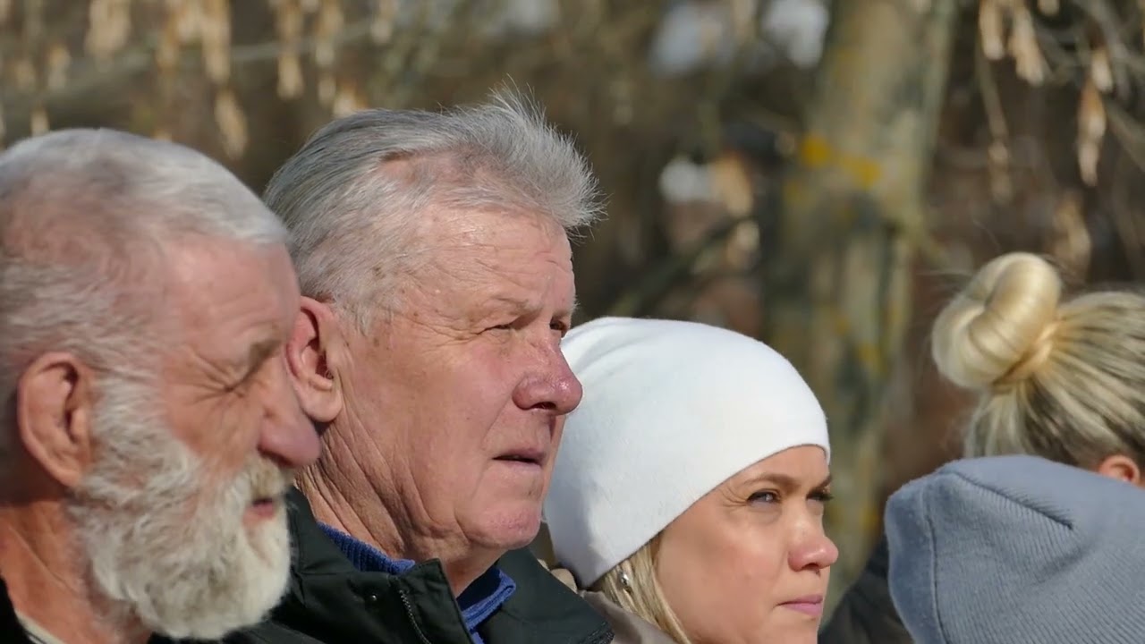 Шосткинська громада провела в останню путь Захисника України — Максима Сергійовича Мозка