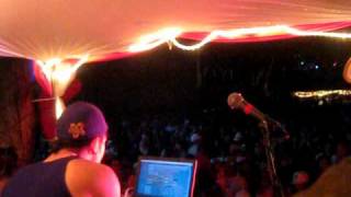 VibeSquaD Live @ Sonic Bloom 2009 .....G'D IN THE HOUSE
