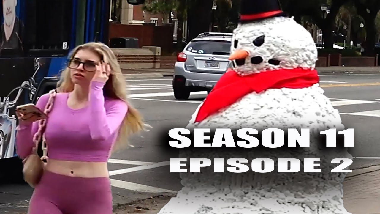 Epic Head Turns: The Scary Snowman Strikes Again