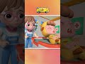 🚑 GoGoBus Ambulancia Gira y Gira | Canción Infantil #shorts #rimasinfantiles #gogobusenespañol