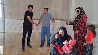 Download Lagu Ali and Fatima say goodbye to Mr. Dal's family, and Mr. Dal's family is upset. MP3