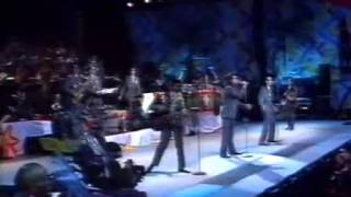 Red Russian Army Choir &amp; Leningrad Cowboys - Inizio del concerto SPB24