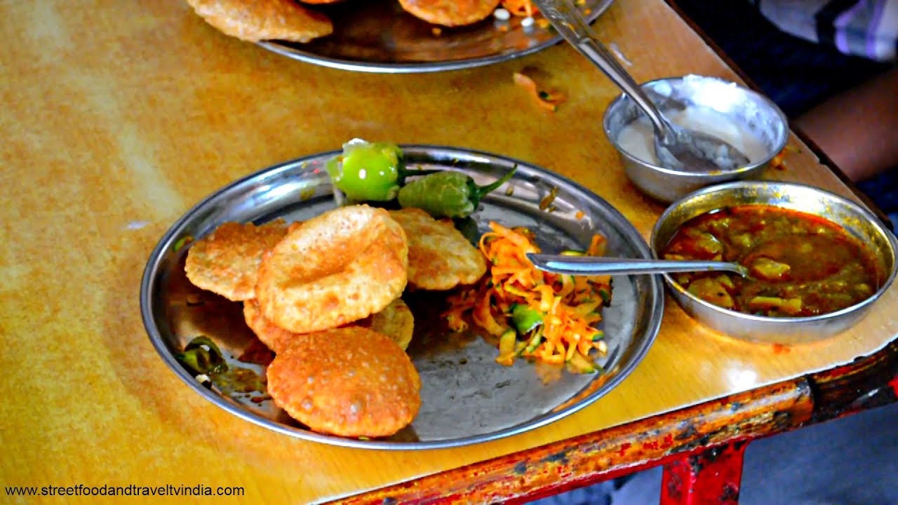 Puri Shaak Making | Most Popular Gujarati Food Mini Thali At Jamnagar Gujarat. | Street Food & Travel TV India