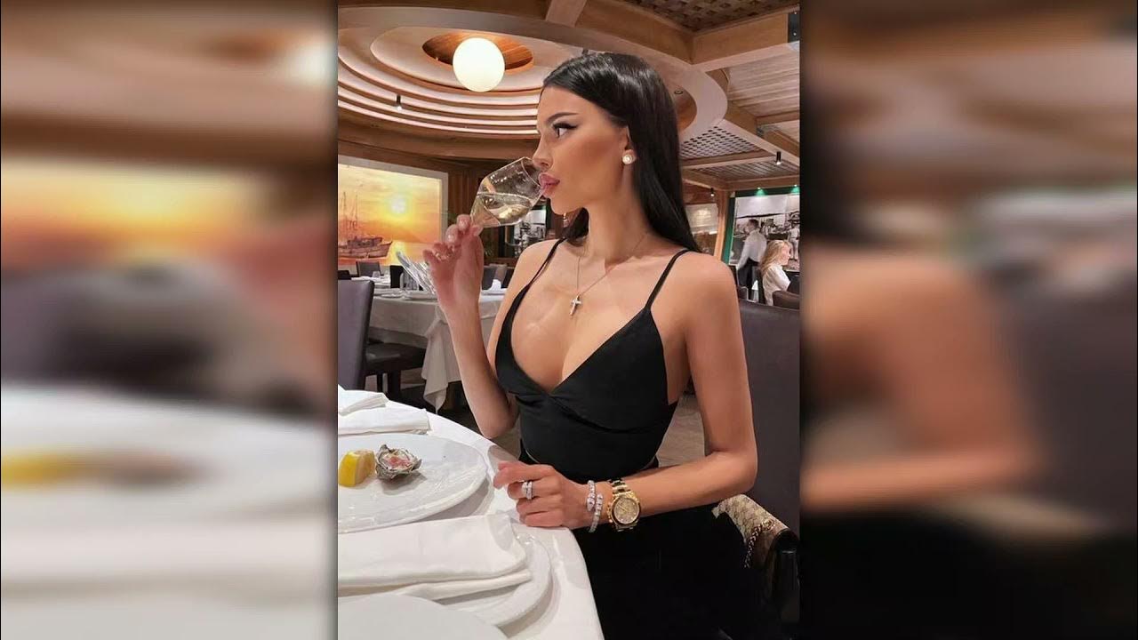 Песня только твои губы шоколада слаще. Песня только твои губы шоколада слаще