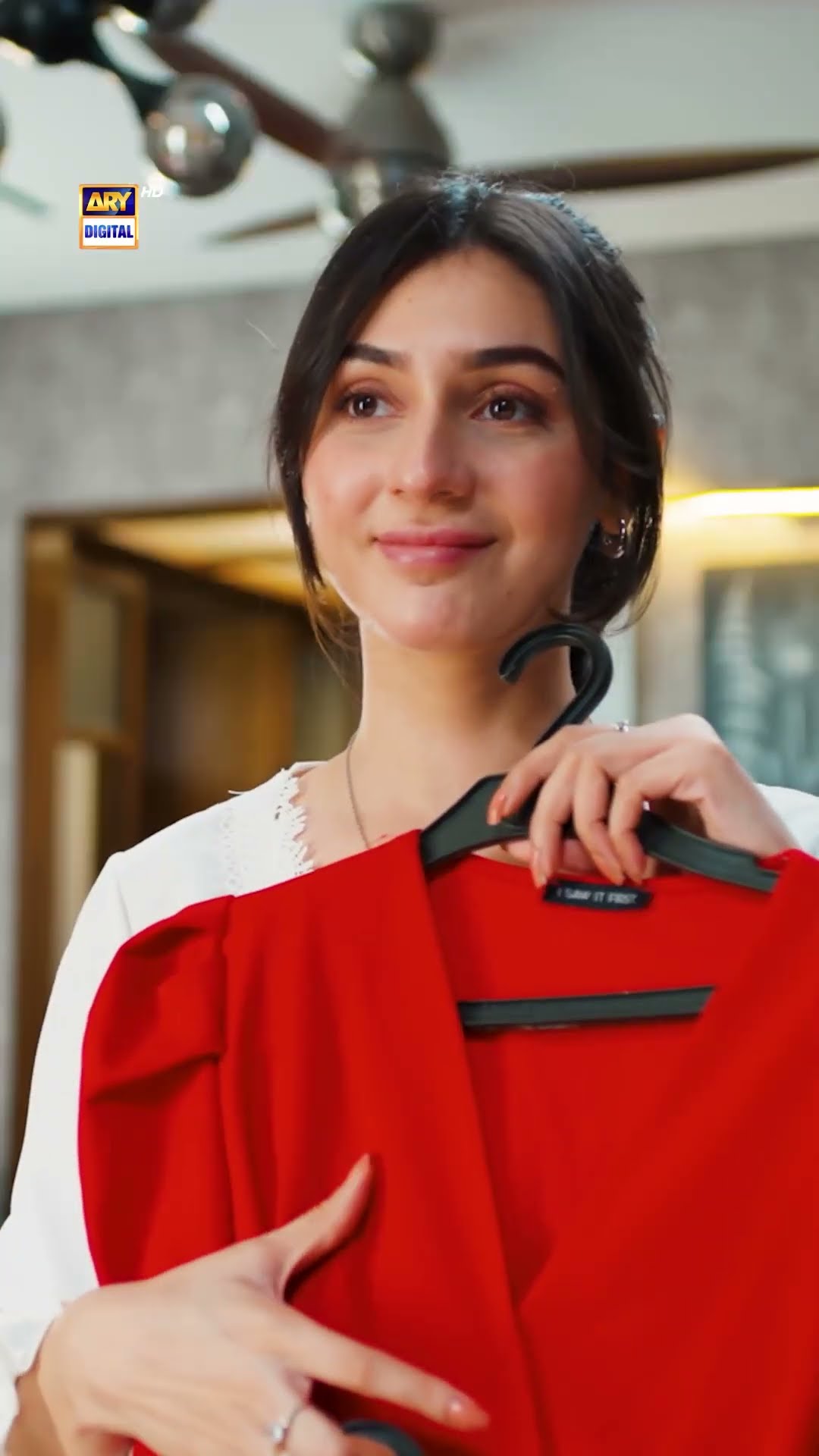 Dress ? Kya Pehnon..? ? | #aedil #shorts #hinachaudhary