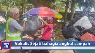 'Saya bahagia angkut sampah' - Vokalis Sejati