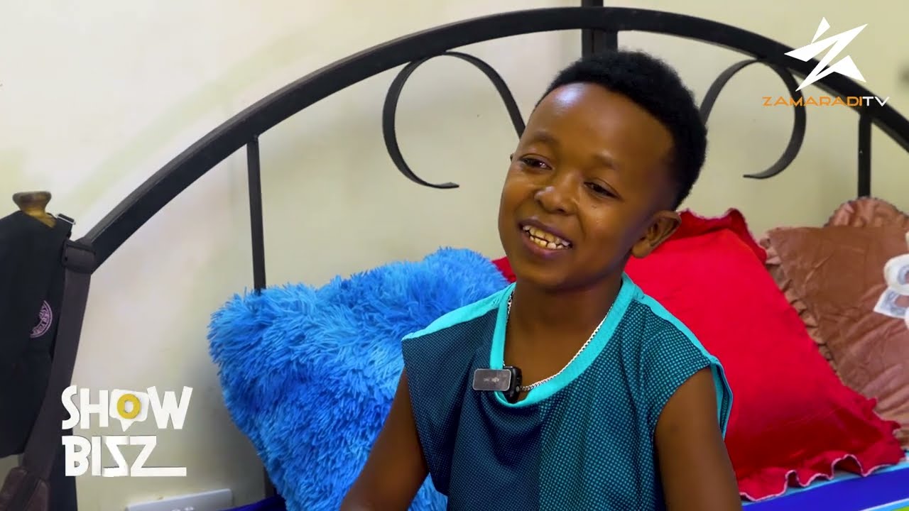 ANAPOISHI MTU MZIMA MWENYE MWILI WA MTOTO/WANANISHANGAA/MIMI NI ENGINEER WA UMEME