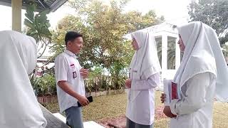 DIALOG PERKENALAN BAHASA INGGRIS (4 ORANG)