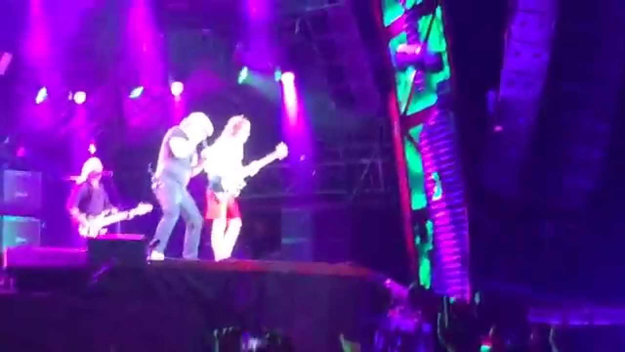 AC/DC Rock N Roll Train Live Brisbane 12/11/2015 - YouTube