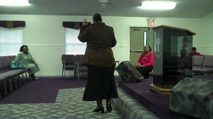 First Lady Yvonne Mosley