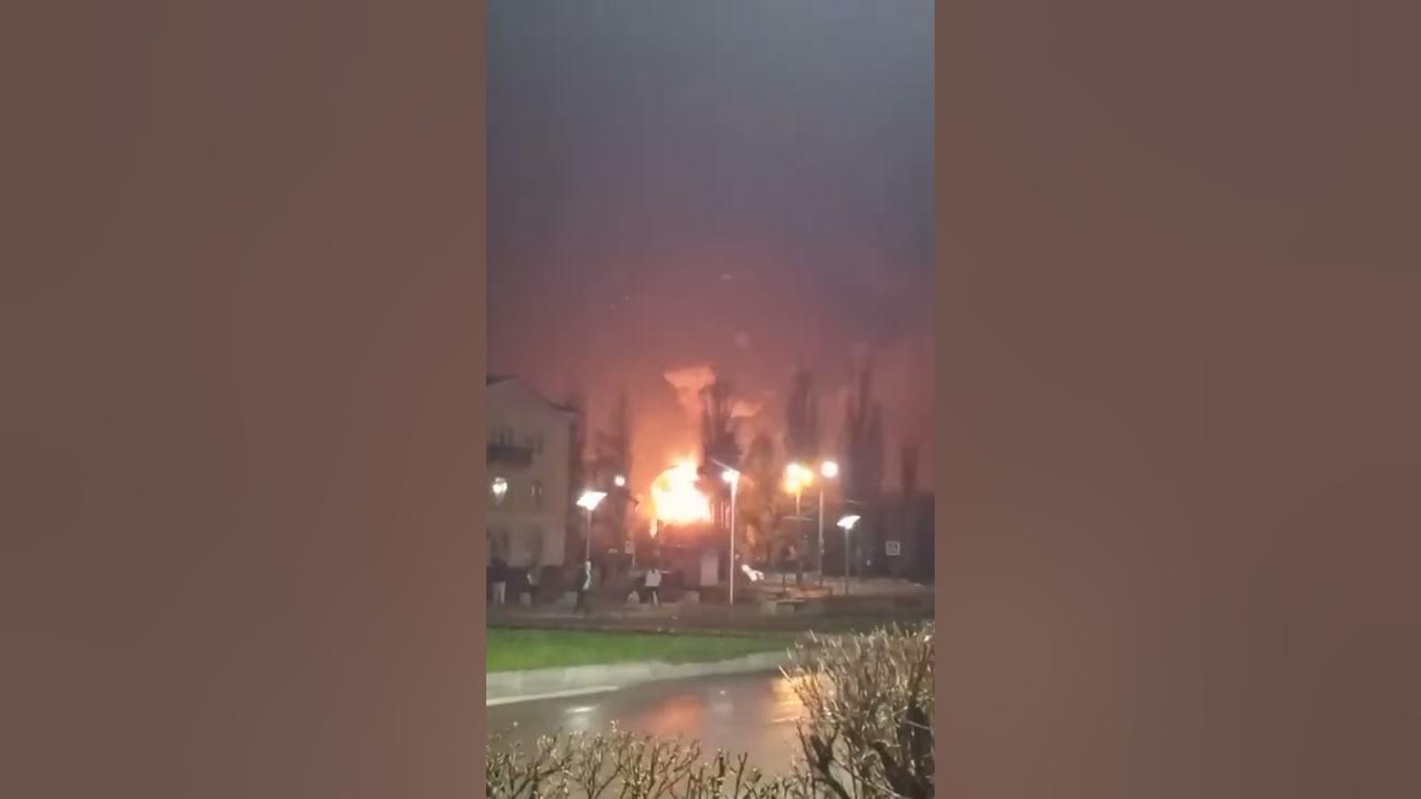 пробка брянск сейчас володарка мичурина. авария в брянске сегодня утром. пожар на нефтебазе в брянске. авария в брянске сегодня утром в советском районе. хазбик около газели.