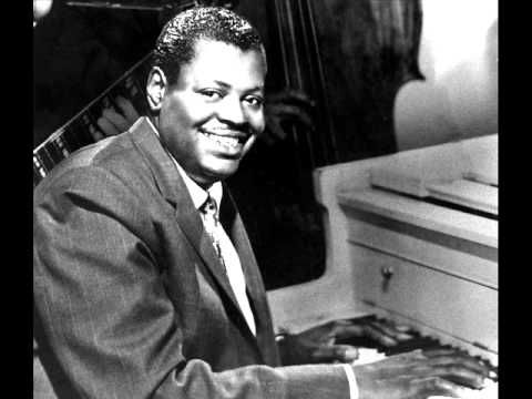 在 YouTube 上观看 Oscar Peterson - The Honeydripper