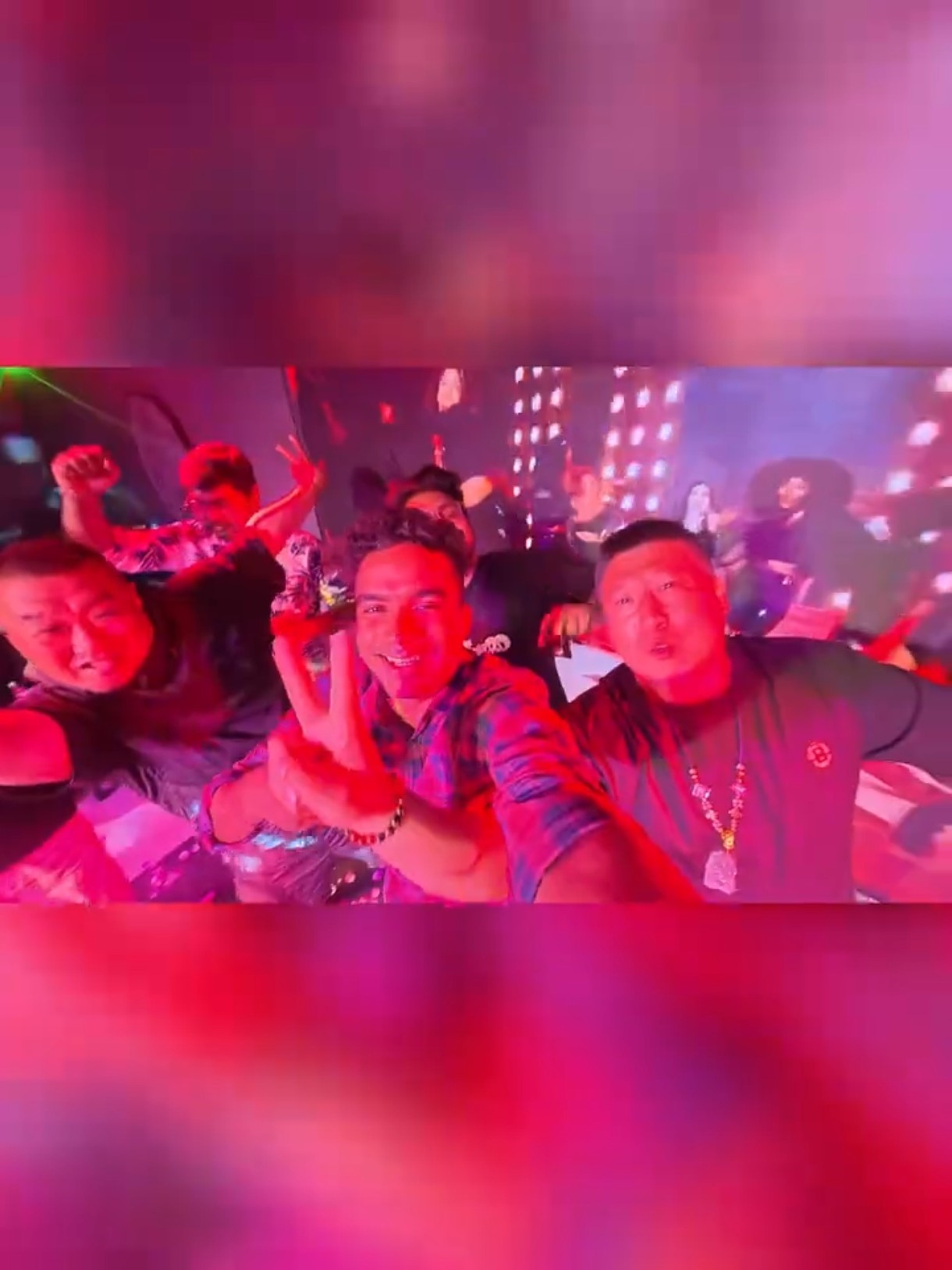 KTV Bar in China 🍺 Nightlife in China - YouTube