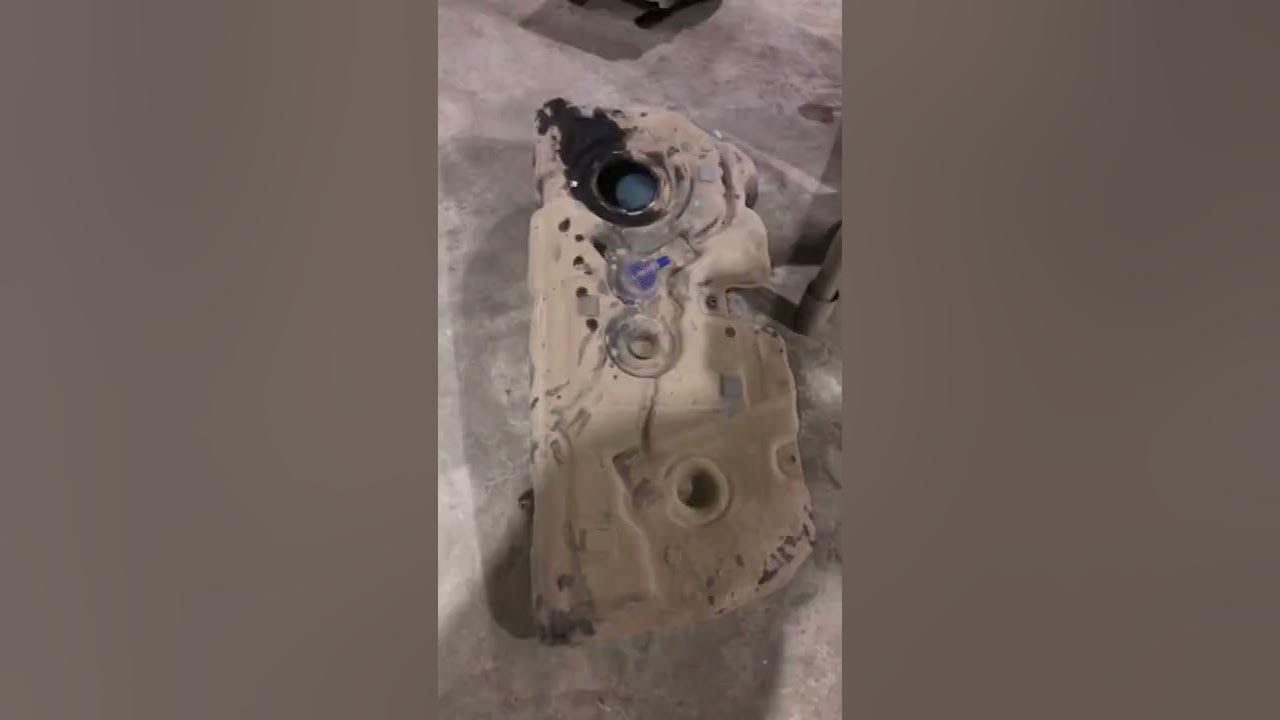 BMW X1 Fuel tank chenge - YouTube