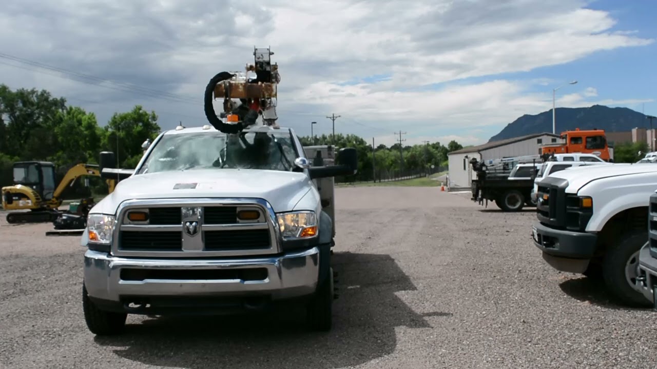 GovDeals: 2011 Ram 5500 HD Reg. Cab 4WD DRW Altec AT37-G Buc