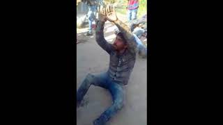 क्या लगता है बारात दुल्हन के घर पहुंच पायेगी।  Amazing barat with ultimate funny dancer&#39;s