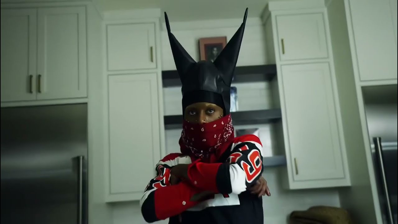 Playboi Carti - EVILJ0RDAN (Official Music Video) - YouTube