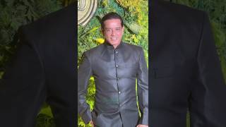 Anup Soni looking smart and cool at Komal Nahta’s Son’s pre-wedding. ❤️#buzzookaspotlight