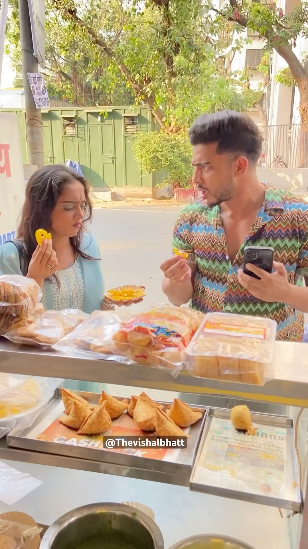 Mobile ka chakkar babu bahiya mobile ka chakkar?| sawdhan rahe satark rahe? #comedy  #vishalbhatt