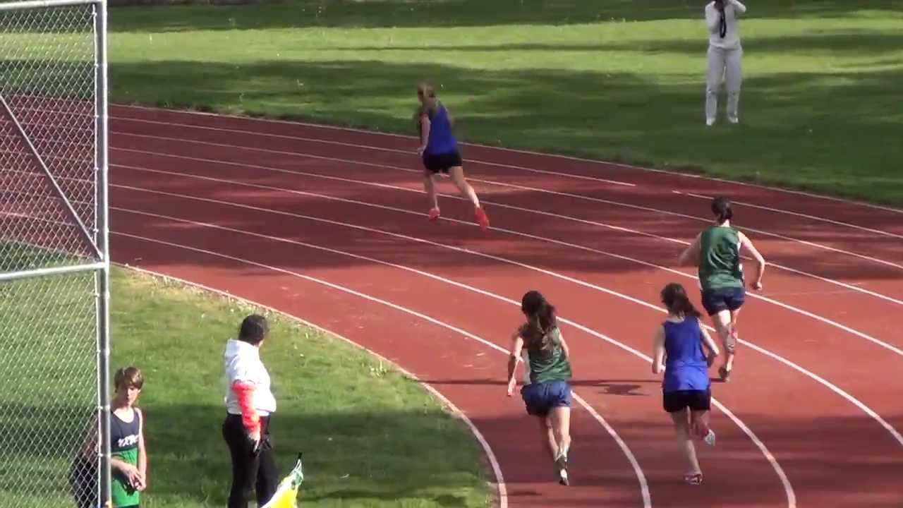 400m Chase Middle School 8th grade girls (Ferris) YouTube