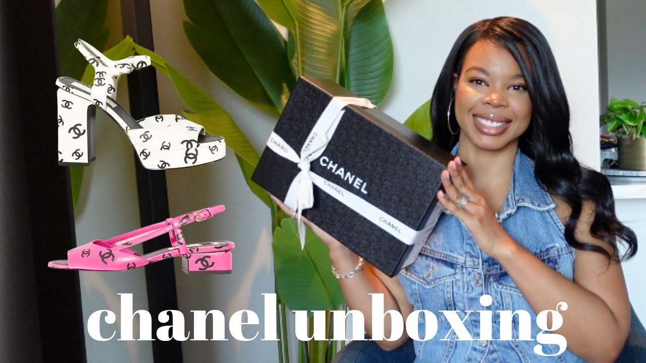 CHANEL 22S Unboxing - Printed Logo Sandals 