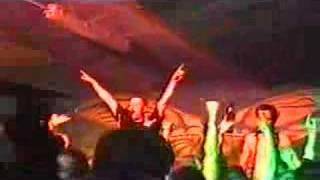 SLOBODNÁ EURÓPA - Nikdy to tak nebude (live in Košice)