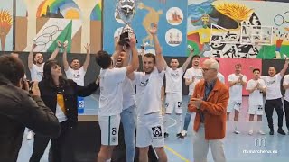 El Taberna Andaluza FS recoge el trofeo de campeón en su último partido en casa de esta temporada