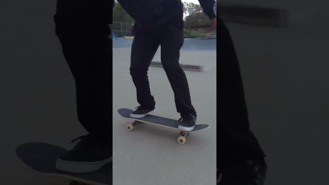 Watch Eddy Eacueo PERFECT FAKIE INWARD HEELFLIP #skate #whiterock #adidas on YouTube Watch Eddy Eacueo PERFECT FAKIE INWARD HEELFLIP #skate #whiterock #adidas on YouTube