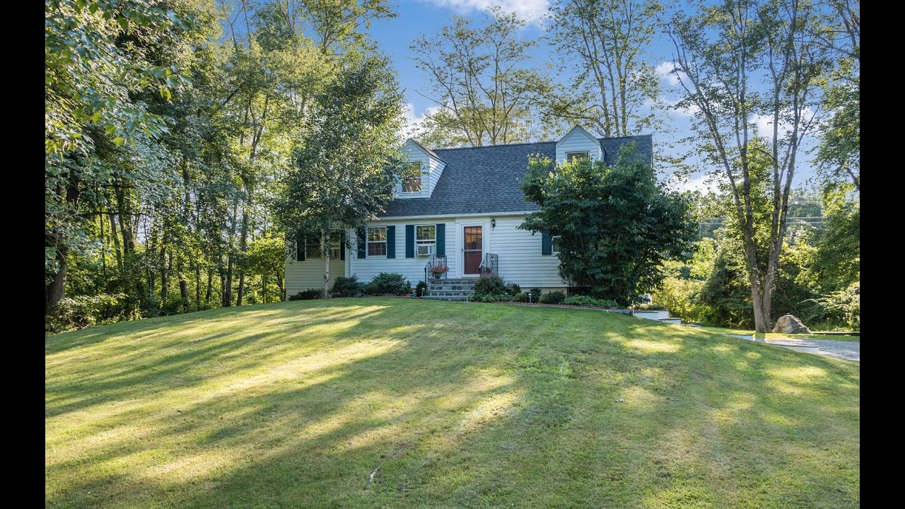 Real Estate Video Tour 15 Barnes Terrace, Chappaqua, NY 10514