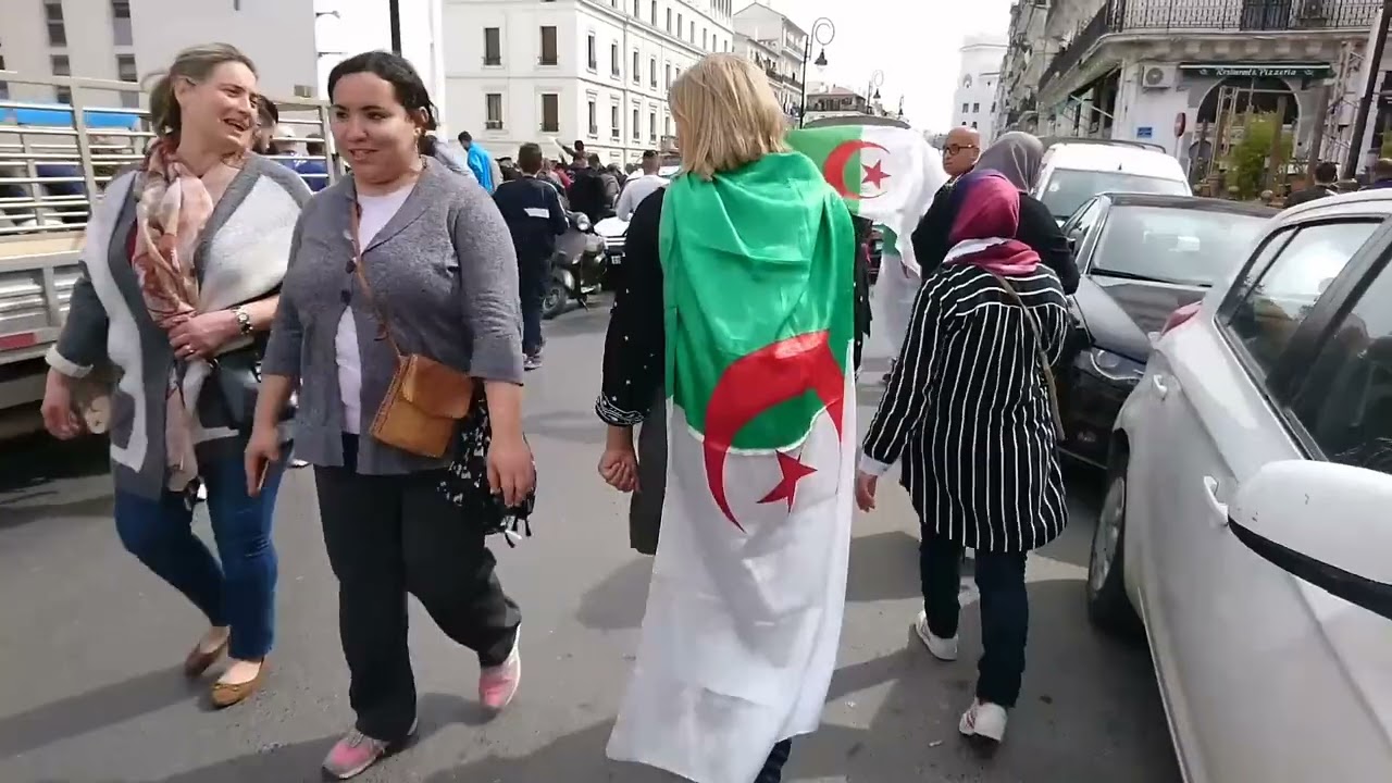 Sistem moralitas yang rusak 🎵Pop Alternatif / Alternative Pop