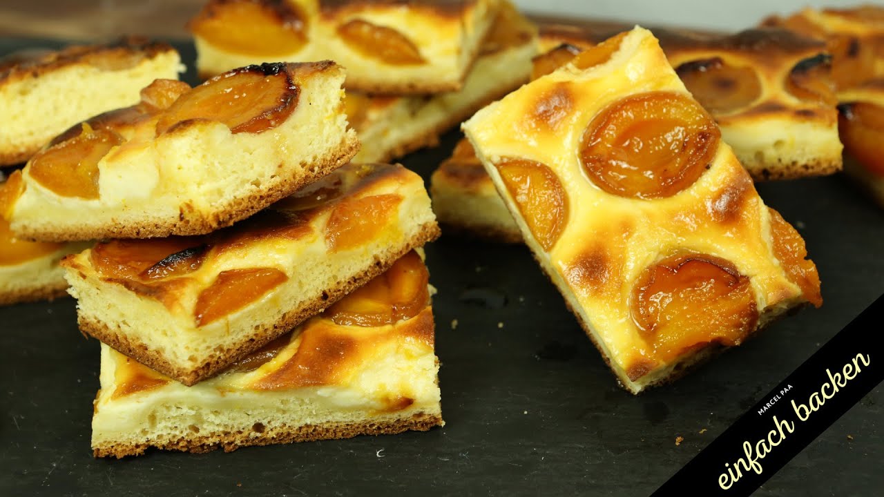 Aprikosen Blechkuchen aus Hefeteig mit langer Übernachtgare - YouTube