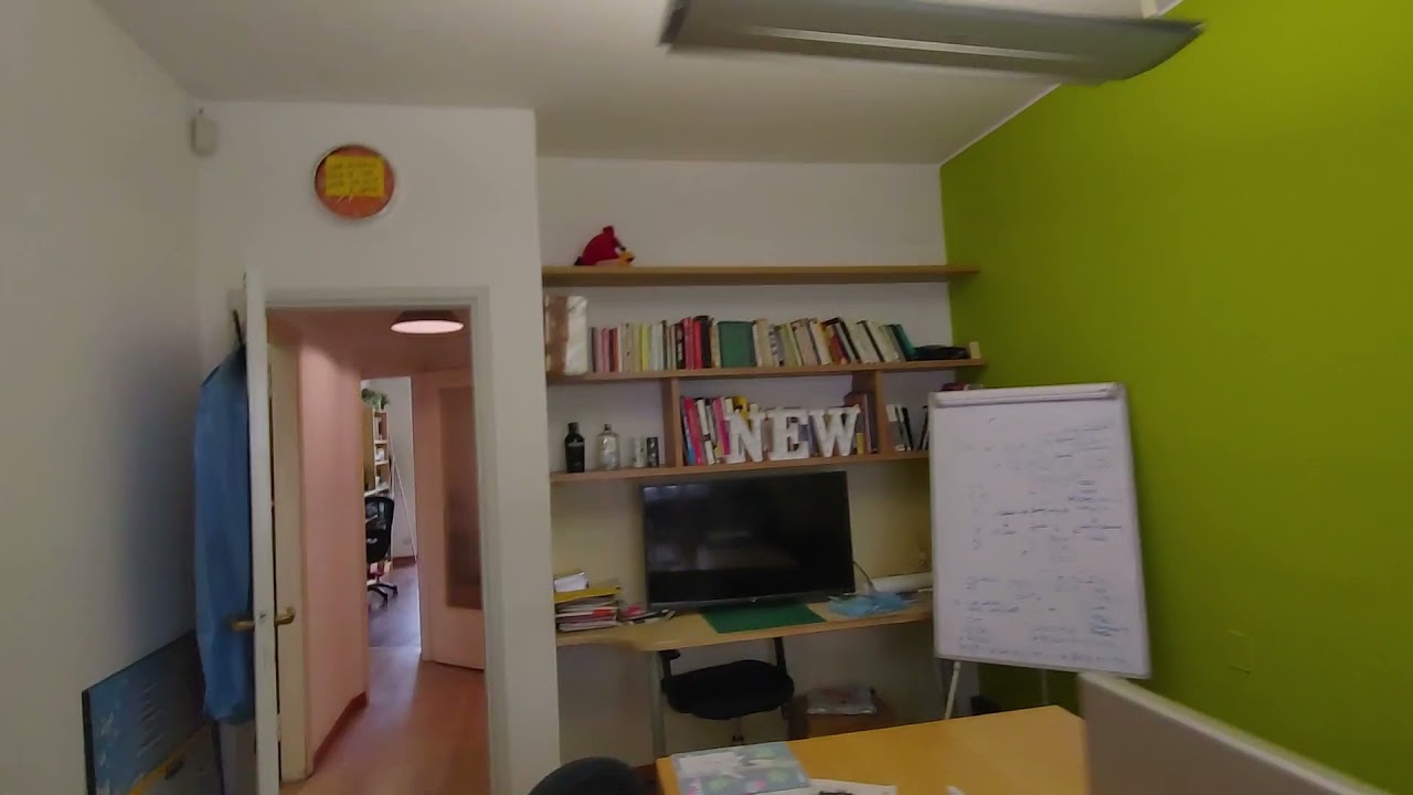 Affittiamo in Milano, in zona Zona Maciachini, Ufficio sito al 2° piano,