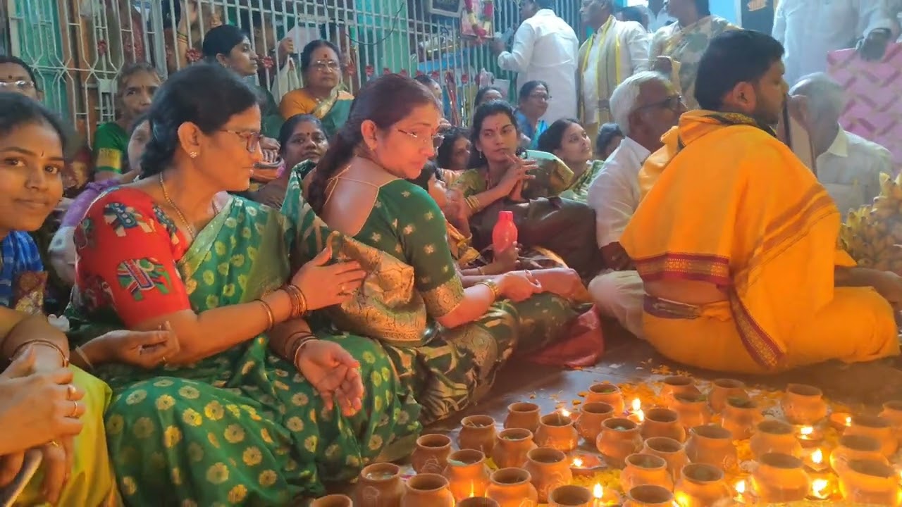 కుడారై మహోత్సవం మన పాండురంగస్వామి దేవాలయంలో అంగరంగ వైభవంగా జరిగింది ఈకార్యక్రమం మీకోసం