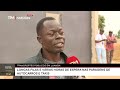 Transporte públicos em Luanda - Longas filas e várias horas de espera nas paragens de autocarros