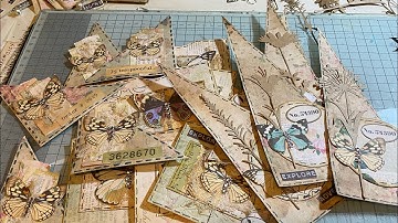 Quick share : pockets and tuck spots for journals