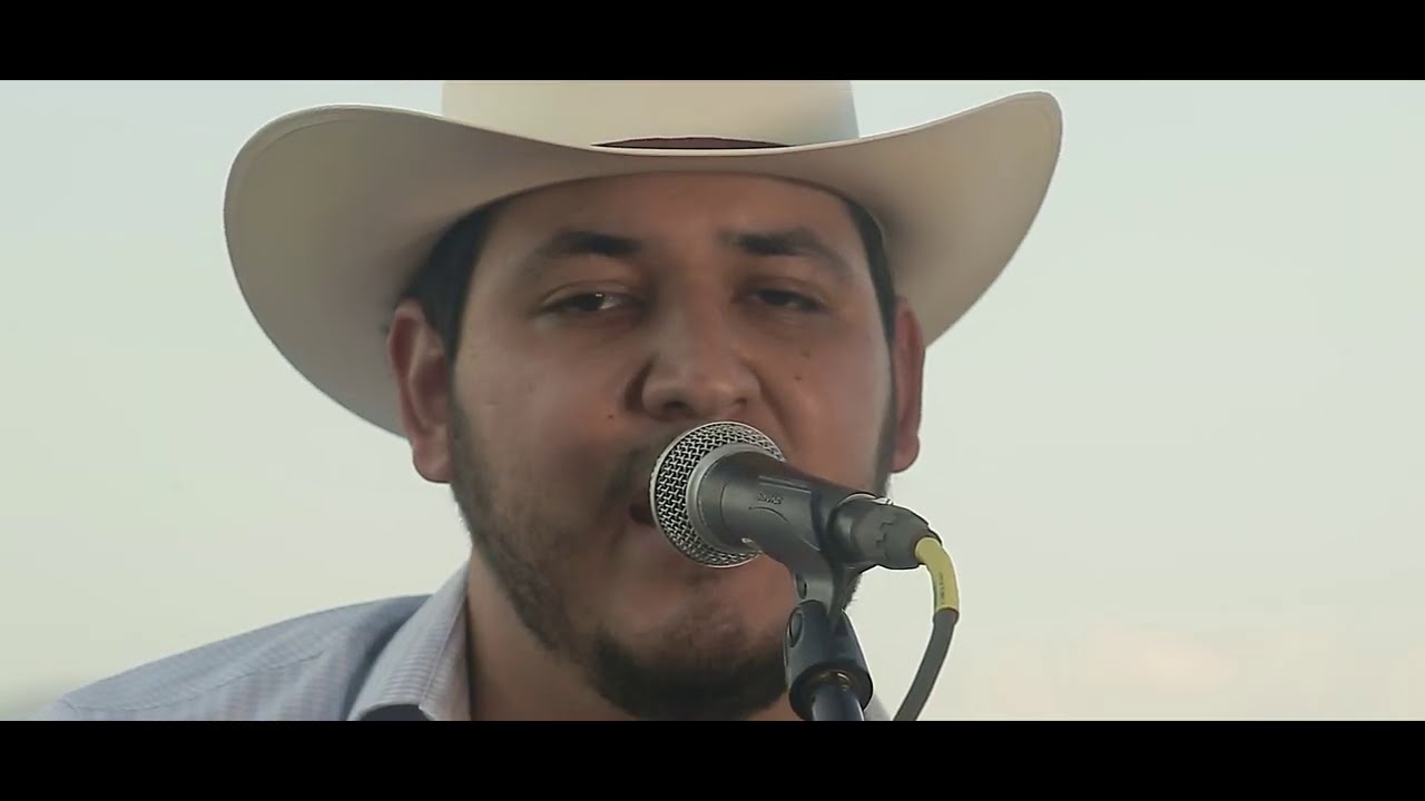 Watch Los Amigueros De La Sierra - El Anonimo on YouTube Watch Los Amigueros De La Sierra - El Anonimo on YouTube